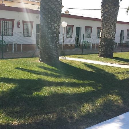 Hostal Las Parcelas Конил-де-ла-Фронтера Екстериор снимка